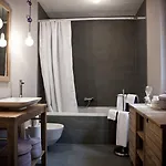 Le Coq Chantant And Boutique Hotel 4*