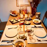 Le Coq Chantant And Boutique