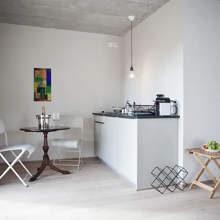 Le Coq Chantant And Boutique Hotel 4*