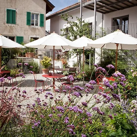 Hotel Le Coq Chantant And Boutique