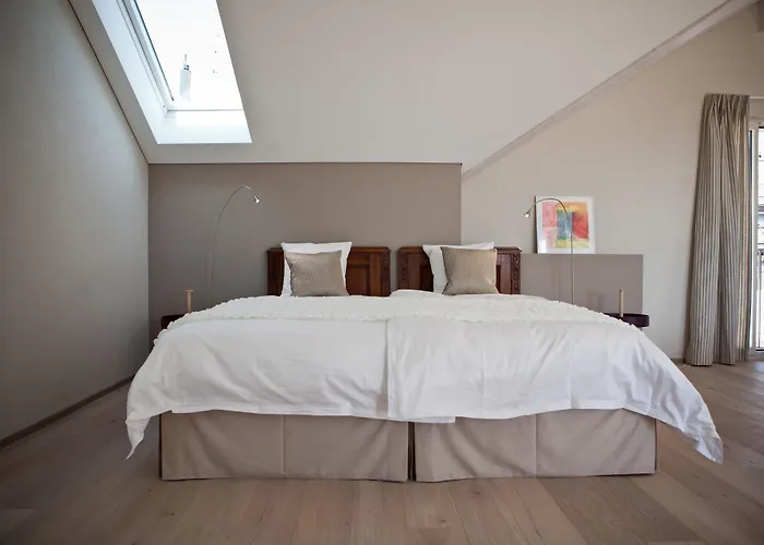 Le Coq Chantant And Boutique Hotel 4*