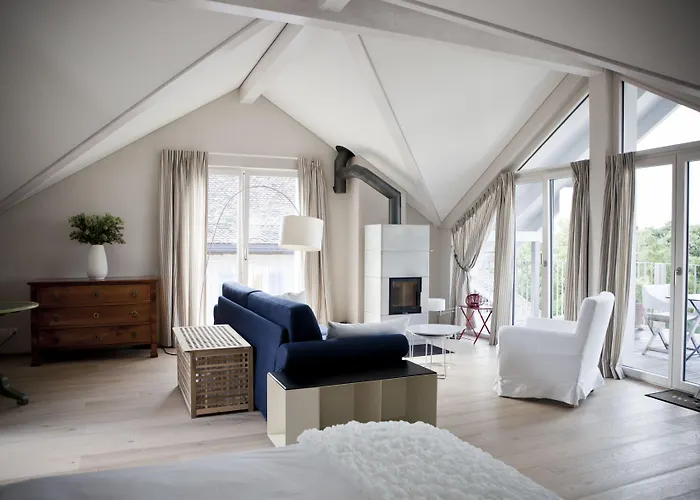 Le Coq Chantant And Boutique Hotell Saint-Livres