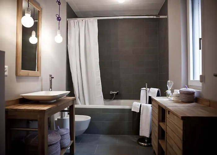 Le Coq Chantant And Boutique Hotel 4*