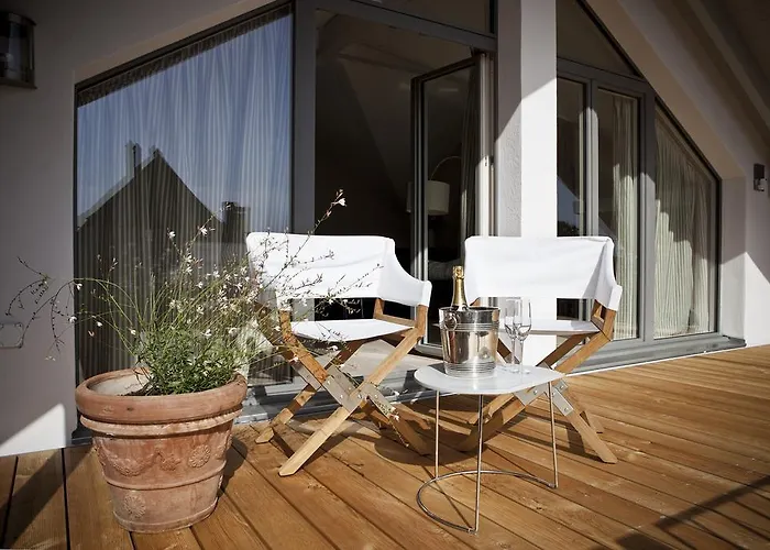 Hotel Le Coq Chantant And Boutique 4*