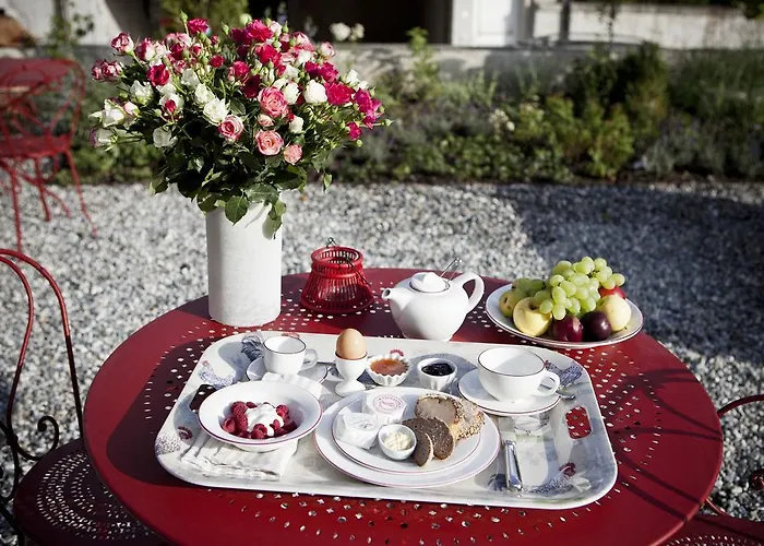 Hotell Le Coq Chantant And Boutique