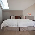 Le Coq Chantant And Boutique Hotel 4*
