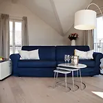 Hotel Le Coq Chantant And Boutique 4*