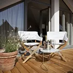 Hotel Le Coq Chantant And Boutique 4*