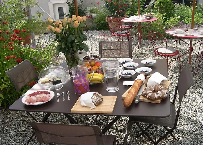 Hotel Le Coq Chantant And Boutique